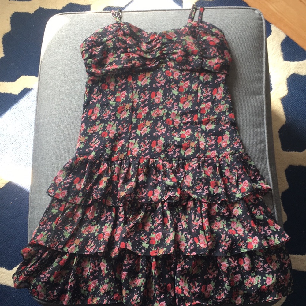 Express floral print ruffle dress sweetheart neck